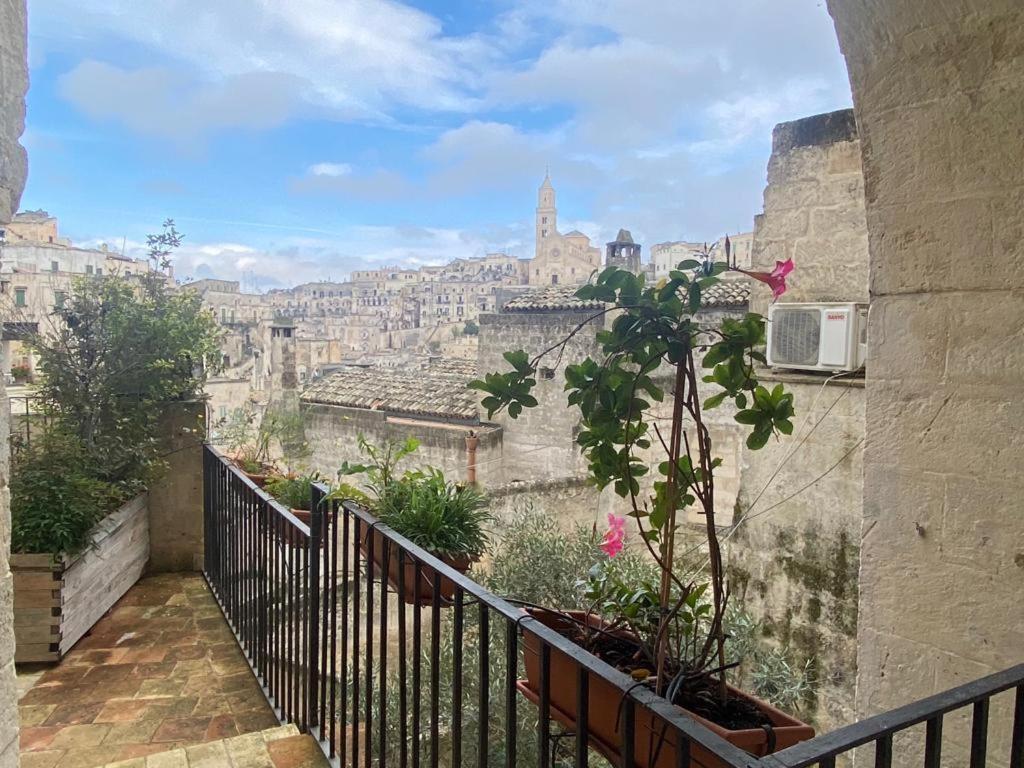 Residence Le Vie Del Mosto Matera Bagian luar foto